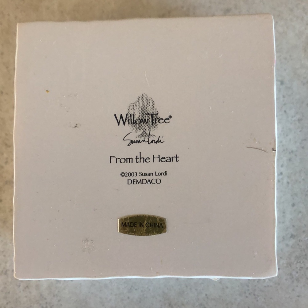 Willow Tree keepsake box - Picture 4 of 4